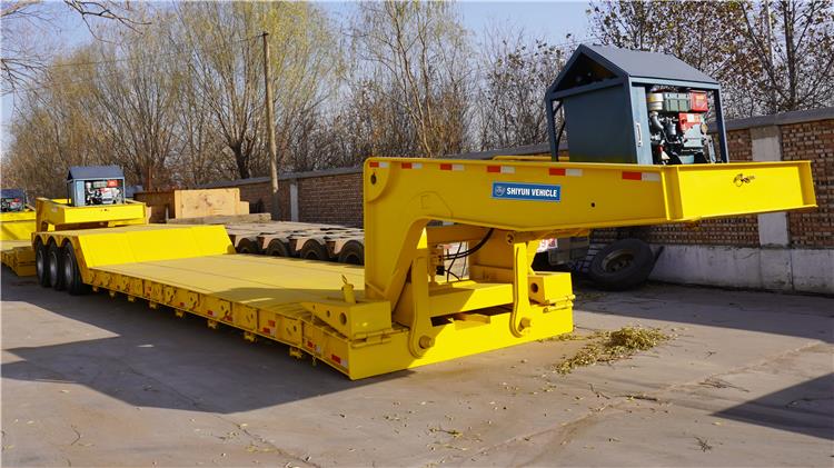 Tri Axle Heavy Duty Hydraulic Gooseneck Lowboy for Sale Near Me